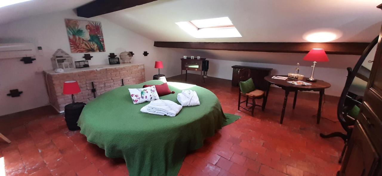 Bed And Breakfast La Grande Lauzade Le Luc Esterno foto