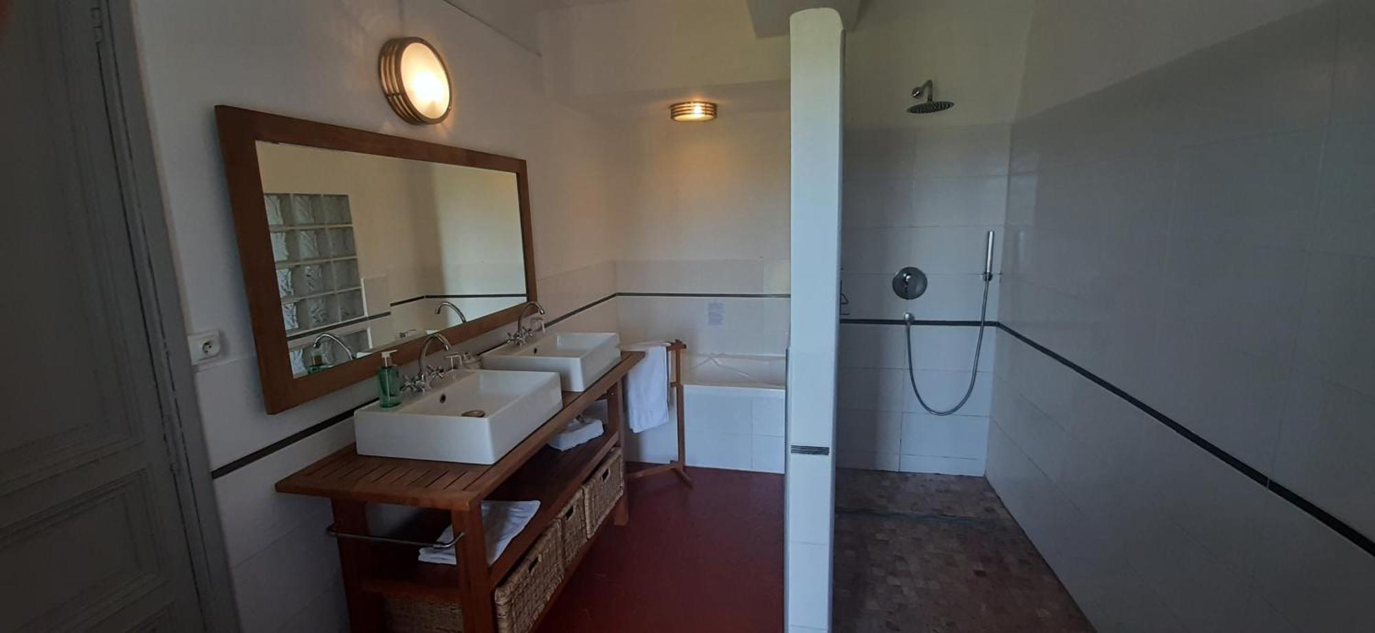 Bed And Breakfast La Grande Lauzade Le Luc Esterno foto