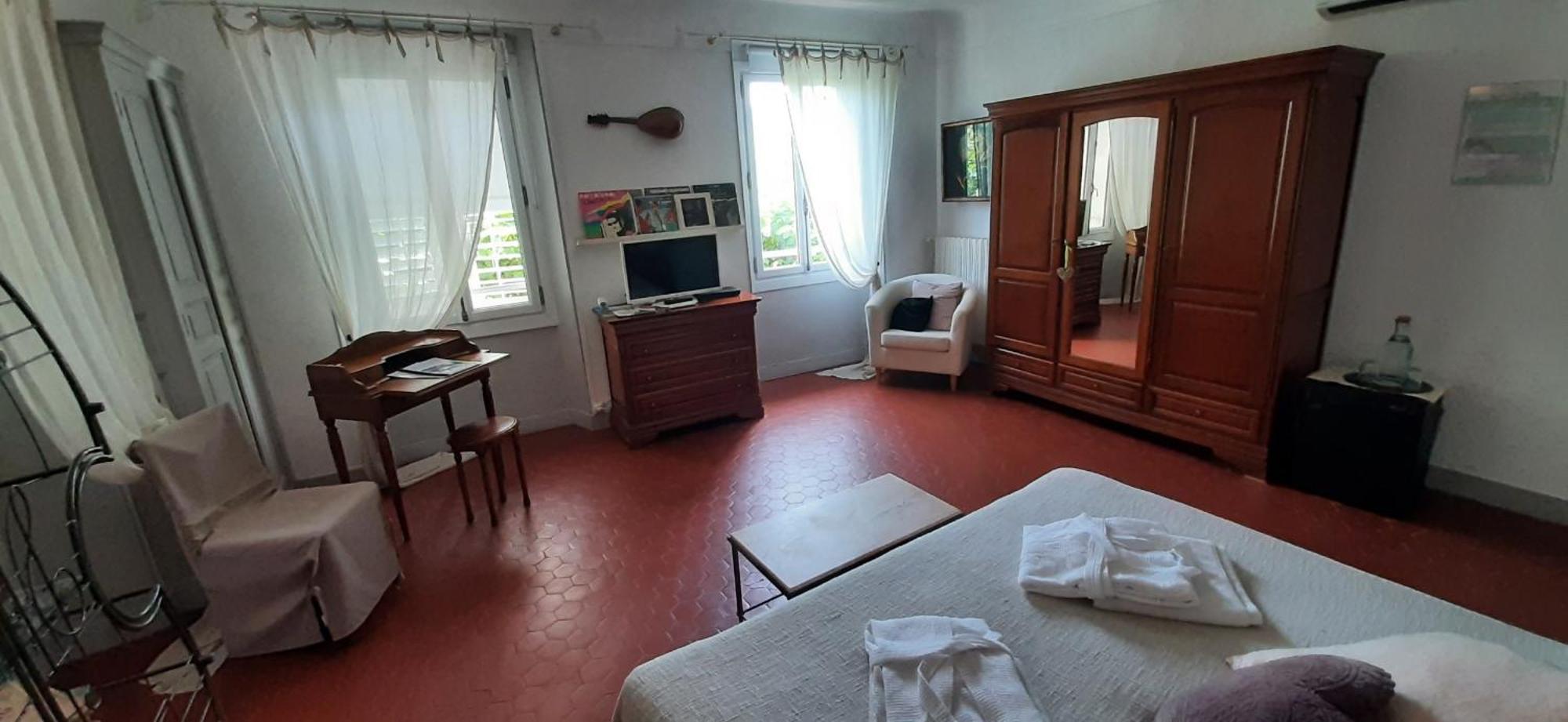 Bed And Breakfast La Grande Lauzade Le Luc Camera foto